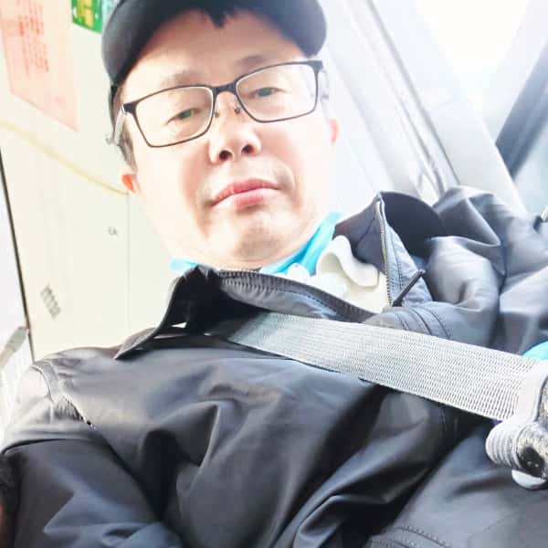 上海56岁单身帅哥真诚找对象-北海征婚相亲网